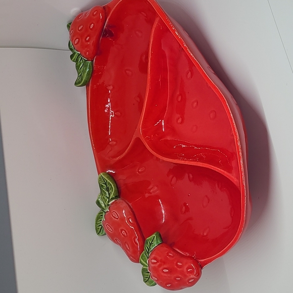Vintage ceramic strawberry serving dish